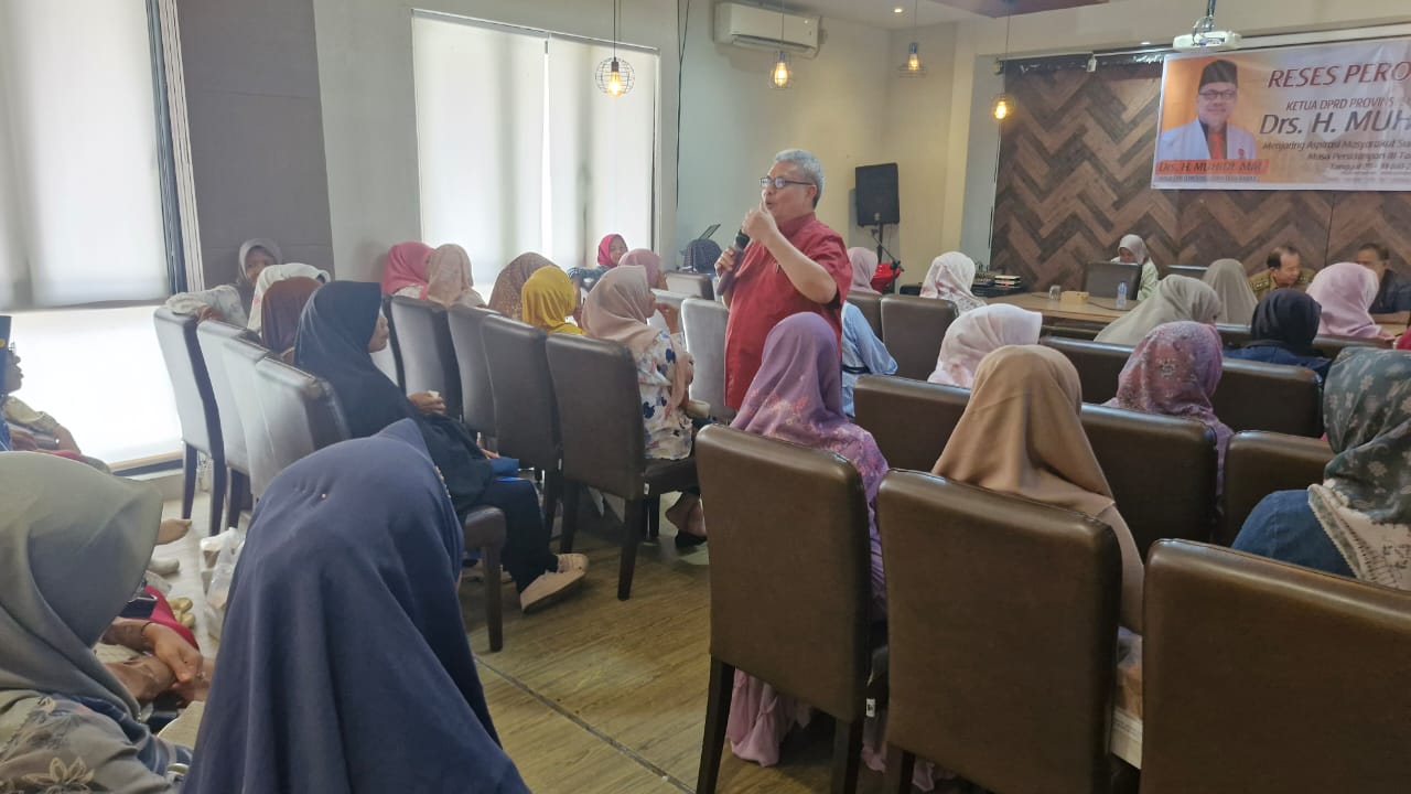 reses-ketua-dprd-sumbar,-masyarakat-antusias-sampaikan-aspirasi-pada-ketua-dprd-sumbar