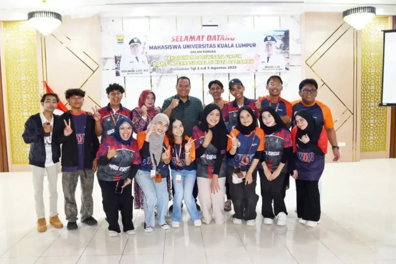 mahasiswa-dan-dosen-universitas-kuala-lumpur-kunjungan-wisata-ke-kota-pariaman