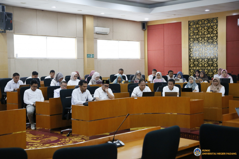 kejar-target-1000-phd,-unp-bekali-dosen-calon-doktor-luar-negeri