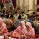 hangatnya-makan-bajamba-di-rumah-gadang-padang,-delegasi-dunia-melayu-islam-terpikat