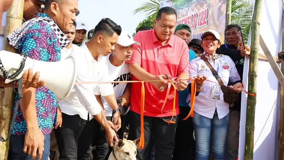 walikota-pariaman-buka-alek-buru-babi-2025