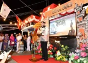 KRI Bima Suci Meriahkan HUT Padang, Warga Padati Pelabuhan Teluk Bayur