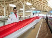 Whoosh Kibarkan Merah Putih 208 Meter, Rayakan HUT RI ke-80