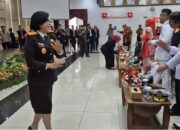 Forkopimda Sumbar Bergoyang Tabolabale Rayakan HUT RI ke-80 Usai Upacara