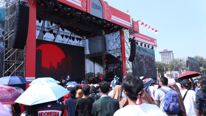 gelar-panggung-hiburan-di-monas,-bri-turut-sukseskan-pesta-rakyat-&-karnaval-hut-ke-80-ri