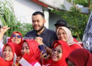 Warga Padang Tumpah Ruah, Wako Lepas Jalan Santai HUT RI ke-80