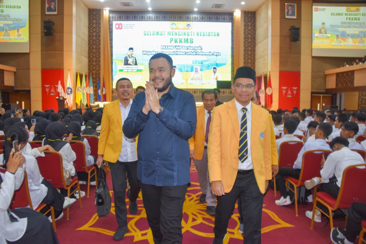 keynote-speaker-pkkmb-unp,-wako-fadly-amran-ajak-mahasiswa-siapkan-diri-jadi-entrepreneur