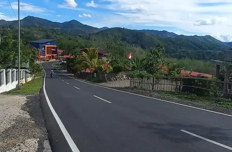 jalan-provinsi-rusak-di-sawahlunto-sudah-dikerjakan-tahun-ini