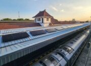 KAI Pasang PLTS di 66 Titik Sekitaran Stasiun, Hemat Listrik Rp2,5 Miliar/Tahun