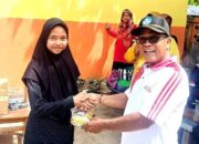 SDN 16 V Koto Semarakkan HUT RI, Sepak Bola Sarung Curi Perhatian