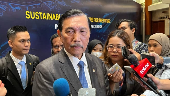 digitalisasi-bansis-diuji-coba-di-banyuwangi-bulan-depan,-luhut-sebut-bisa-kurangi-34-juta-warga-miskin-ri