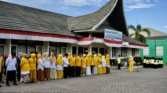 pgsd-unp-sambut-mahasiswa-baru-dengan-program-edufarm-edupreneurship