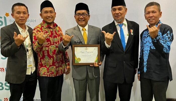 Bupati Padang Pariaman Sabet Baznas Award 2025 Atas Dukungan Zakat