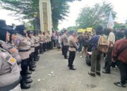 Ojol Tewas Ditabrak Brimob, Mahasiswa dan Ojol Geruduk Polda Sumbar