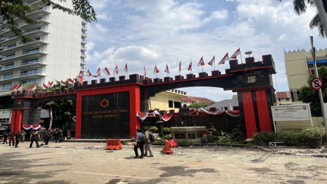 meraup-cuan-di-sekitar-mako-brimob-kwitang