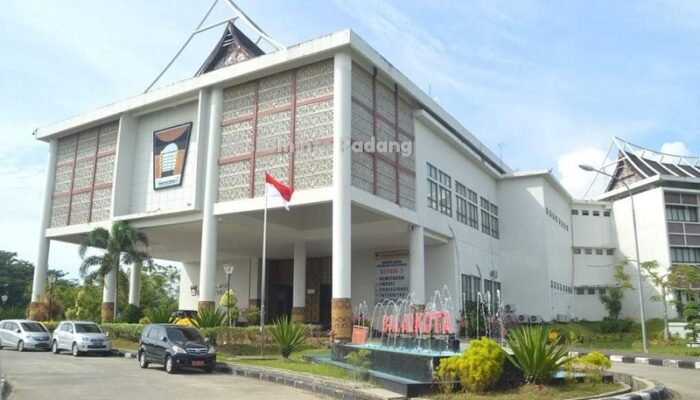 Unjuk Rasa Padang, Siswa PAUD-SMP Belajar Daring