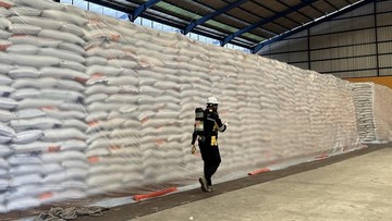 perum-bulog-jamin-stok-beras-nasional-aman-dan-berkualitas
