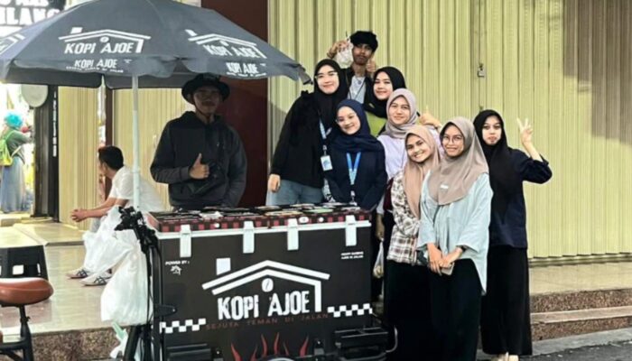 Intip Tren Gerobak Kopi di Padang Panjang