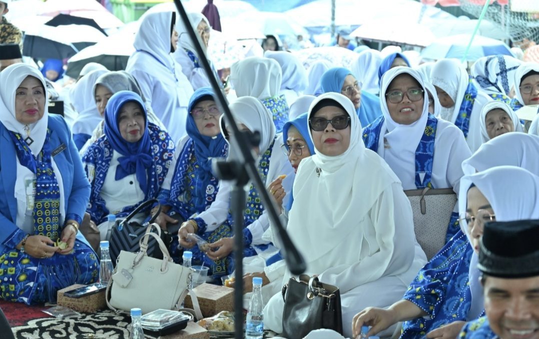 ribuan-jamaah-bkmt-sumatera-barat-hadiri-dakwah-wisata-gor-m.-yamin-kota-payakumbuh