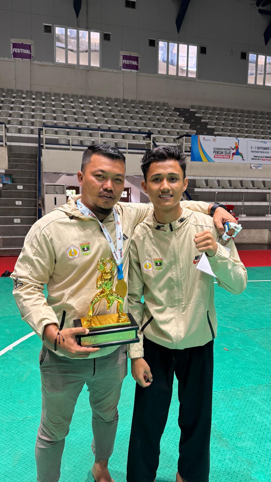 raih-medali-emas,-furqon-habil-dinobatkan-pesilat-terbaik-di-kejurnas-pencak-silat-remaja-2025