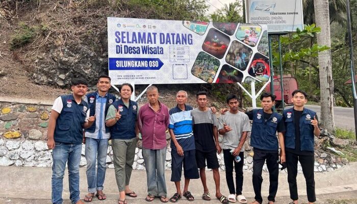 PPK Ormawa UKFF UNP Pasang Plang Utama Destinasi Wisata Silungkang Oso