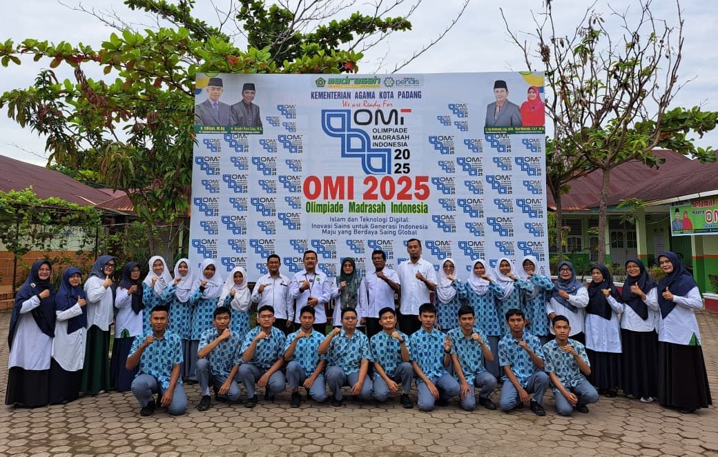 18-siswa-man-2-padang-ikuti-omi-2025,-bidik-tiket-tingkat-provinsi