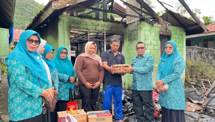 TP-PKK Salurkan Bantuan, Ringankan Korban Kebakaran Padang Panjang