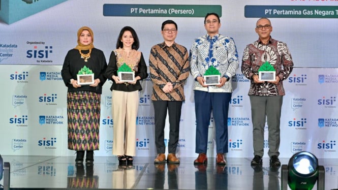 berdampak-positif-pada-lingkungan,-pertamina-raih-penghargaan-katadata-esg-index-awards-2025