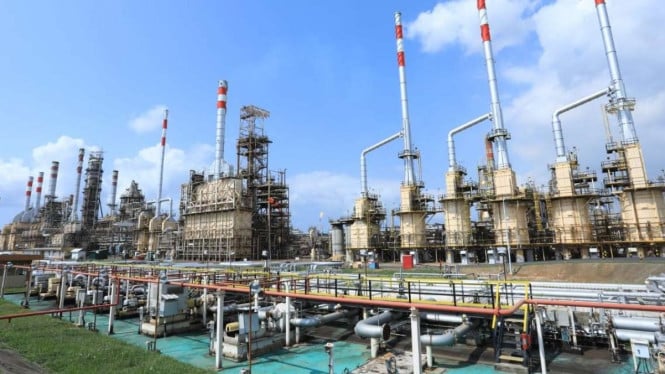 bensin-spbu-swasta-langka,-impor-bbm-satu-pintu-lewat-pertamina