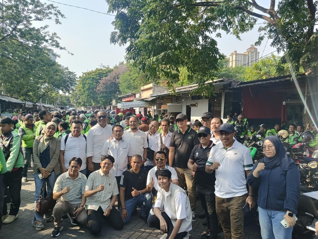 98-resolution-network-inisiasi-peduli-warga,-membangun-jaring-solidaritas-sosial