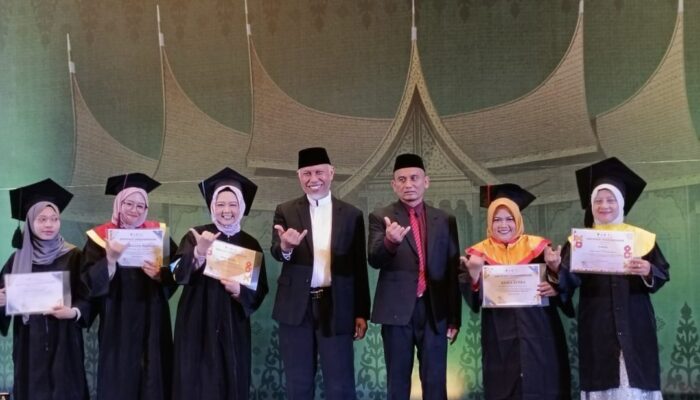 Mahyeldi Dorong UMKM Sumbar Berinovasi Usai Wisuda PLUZI Academy