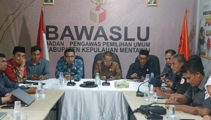 KI Sumbar Dampingi Bawaslu Mentawai Tingkatkan Keterbukaan Informasi Publik
