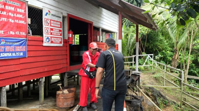 tekad-pertamina-hadirkan-energi-hingga-pelosok-negeri,-perluas-titik-distribusi-bbm-&-lpg