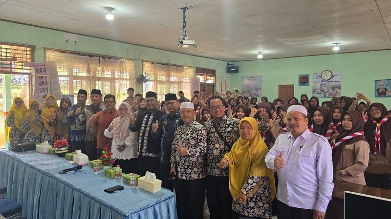 kakankemenag-ingatkan-siswa-jangan-nikah-dini