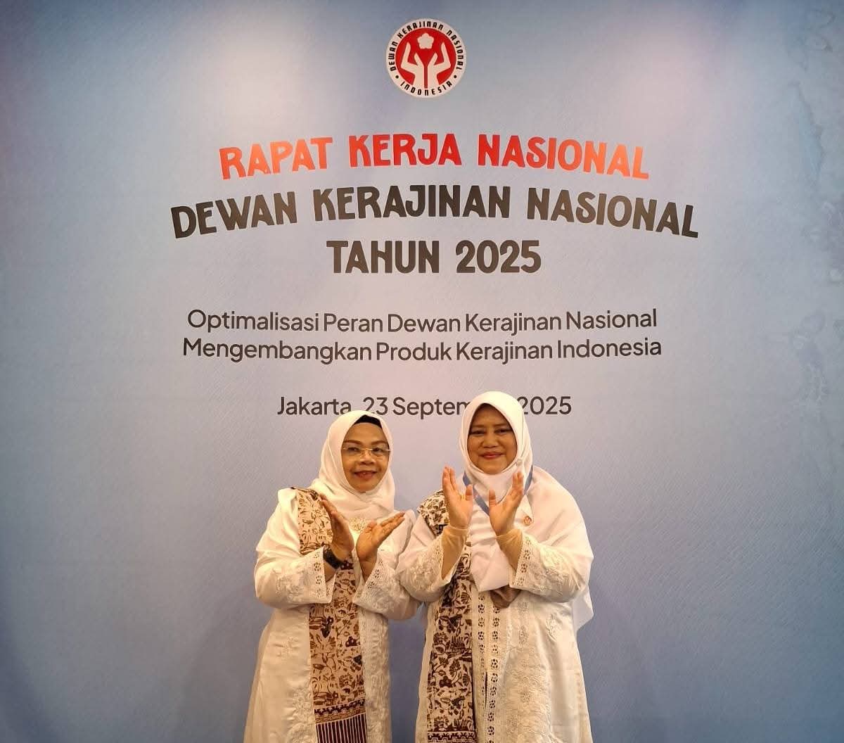 hadir-di-rakernas-dekranasda-2025,-sri-hayati-maigus-nasir-ajak-seluruh-pihak-membersamai-perajin