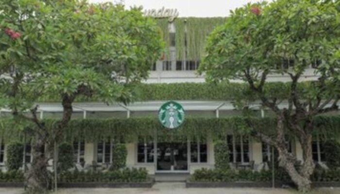 Starbucks Pangkas Gerai, PHK Massal Karyawan di Amerika Utara