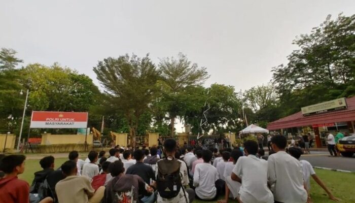 Tim Klewang Cegah Bentrokan Pelajar di Berok Nipah