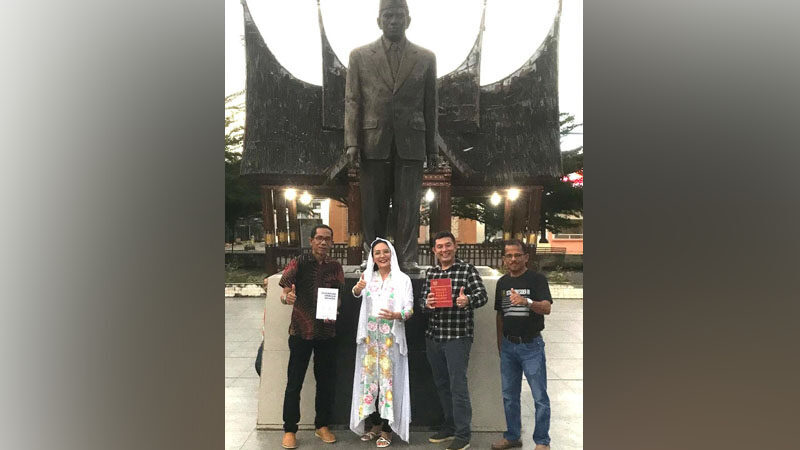 makam-m.-yamin-sering-diziarahi-tokoh-nasional