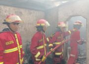 Kebakaran Hanguskan Rumah di Padang Selatan, Kerugian Ditaksir Rp600 Juta