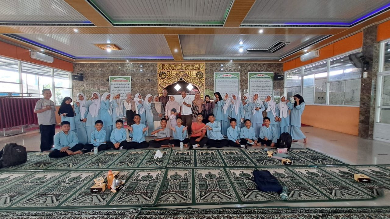 penguatan-civic-education-osis-smpn-31-padang,-membentuk-karakter-calon-pemimpin-demokratis-sejak-dini