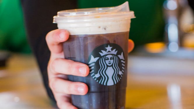 phk-besar-besaran,-starbucks-rogoh-rp2,5-triliun-untuk-bayar-pesangon-karyawan