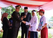 Padang Apresiasi Siswa Berprestasi Usai Upacara Kesaktian Pancasila