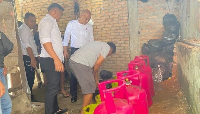 Oplos Gas Subsidi, Polisi Tangkap Tiga Pelaku di Padang