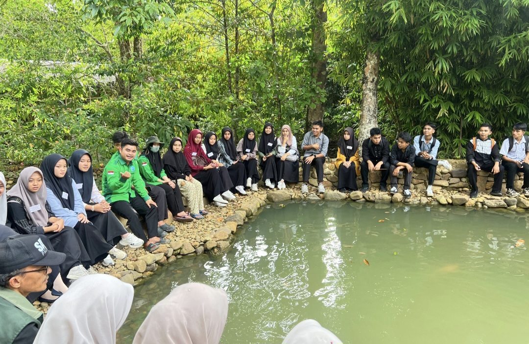 ekowisata-aneka-ikan-hias-outdoor-hadir-di-salingka-kampus-unand