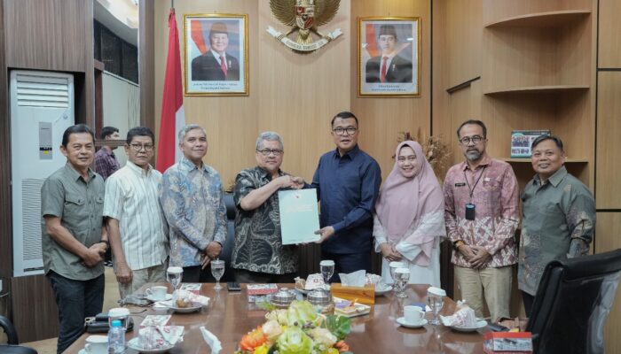 DPRD Sumbar Terima 21 Calon KPID, Jaga Objektivitas!