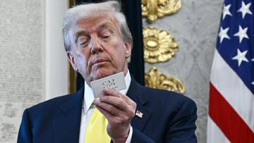 as-akan-terbitkan-koin-us$1-bergambar-sosok-donald-trump