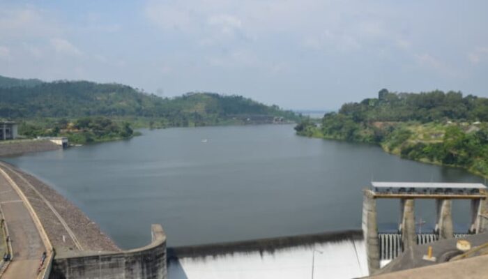 Akselerasi Transisi Energi, PLN IP Mulai Garap PLTS di Waduk Saguling