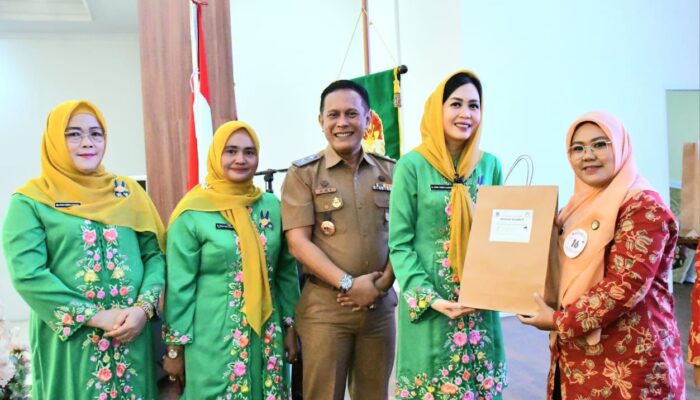 DWP Padang Tingkatkan Kapasitas Anggota Lewat Workshop Potong Rambut