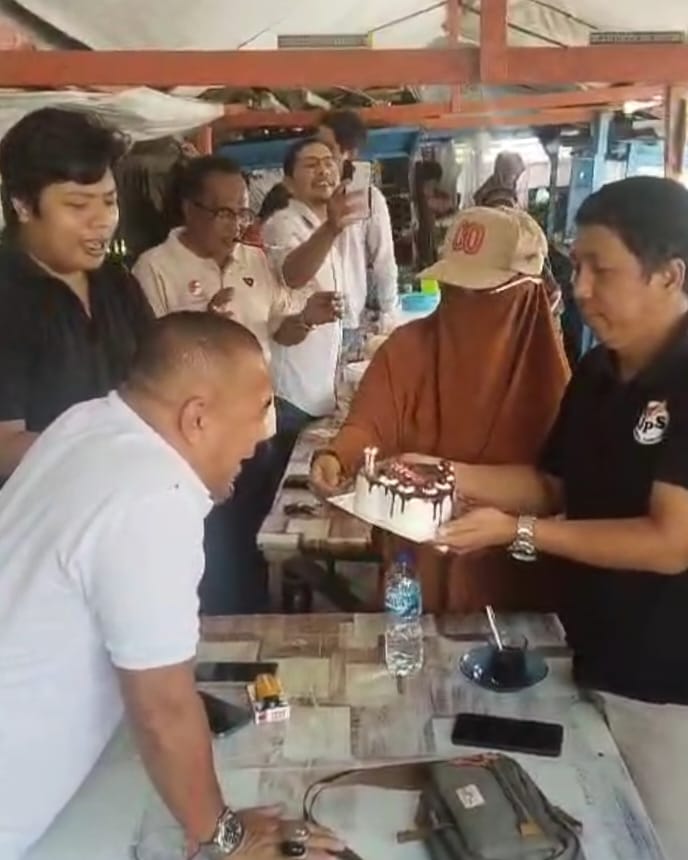 dewas-lkbn-antara-adrian-tuswandi-makin-“membumi”-di-usia-52-tahun