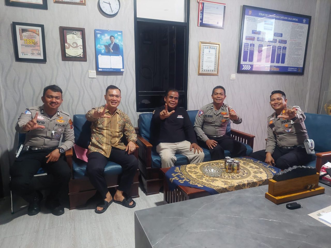 temui-komunitas-transportasi-wisata-di-painan,-ini-disampaikan-kasatlantas